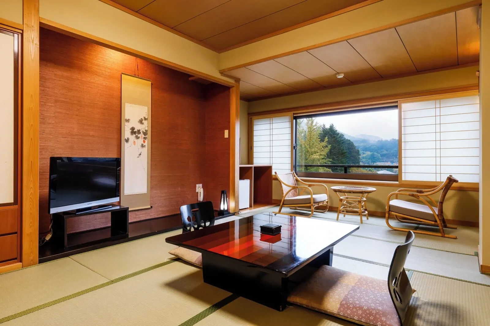 Nikko Hoshinoyado: A tatami room
