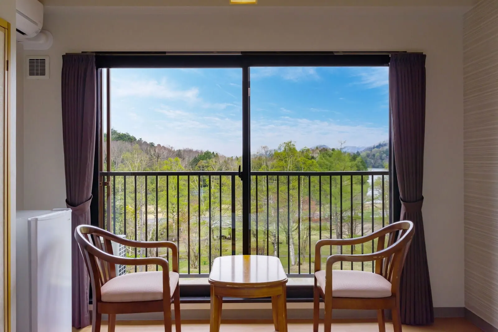Okunikko Yumoto Lake Resort: A room with a mountain view