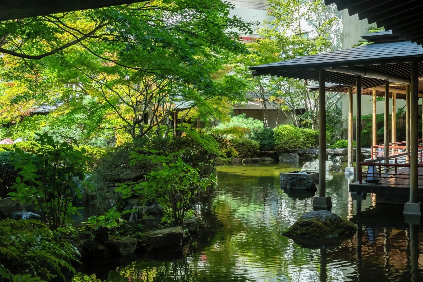 Kinugawa Grand Hotel Yume no Toki: The garden pond