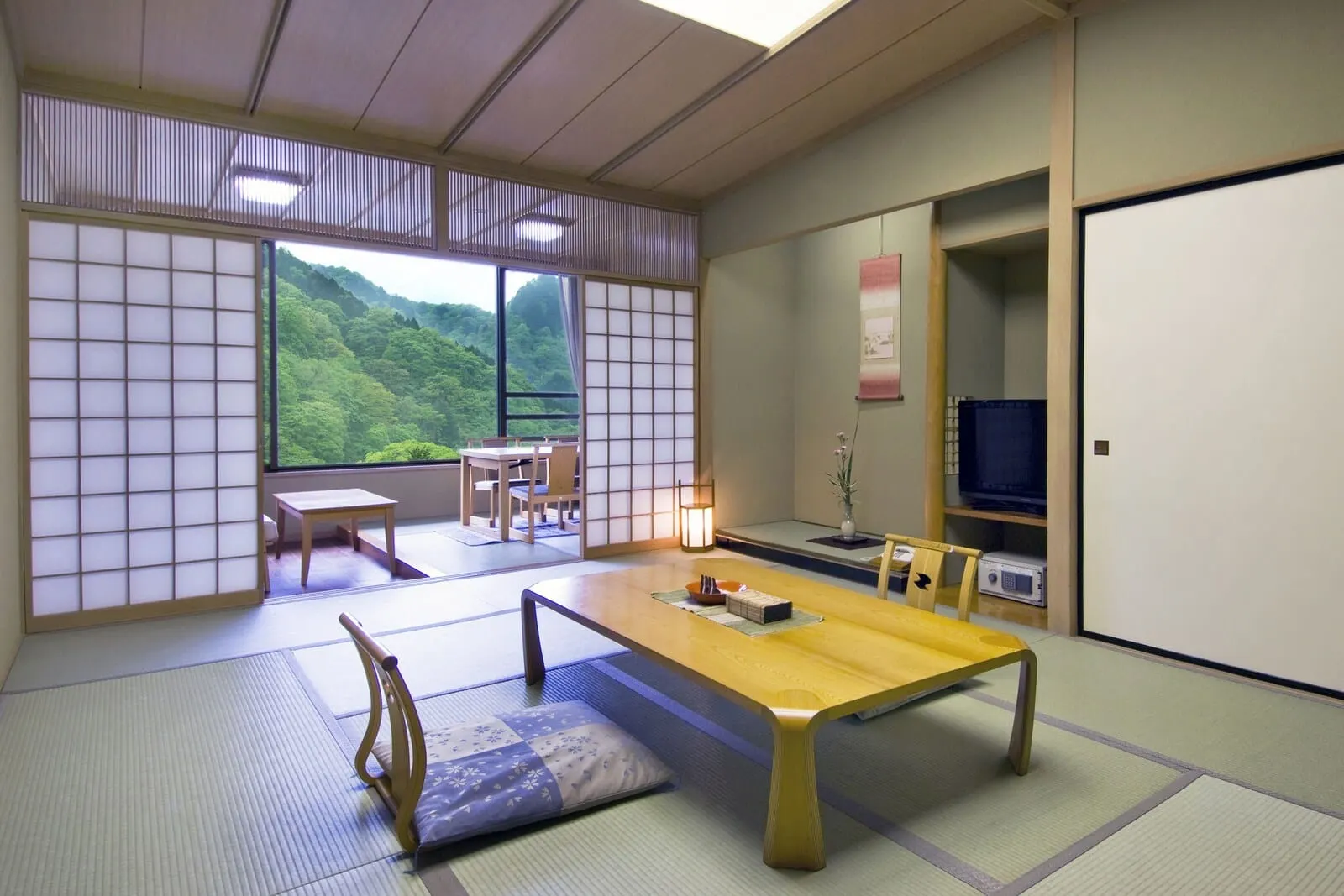 Nikko Senhime Monogatari: A tatami room