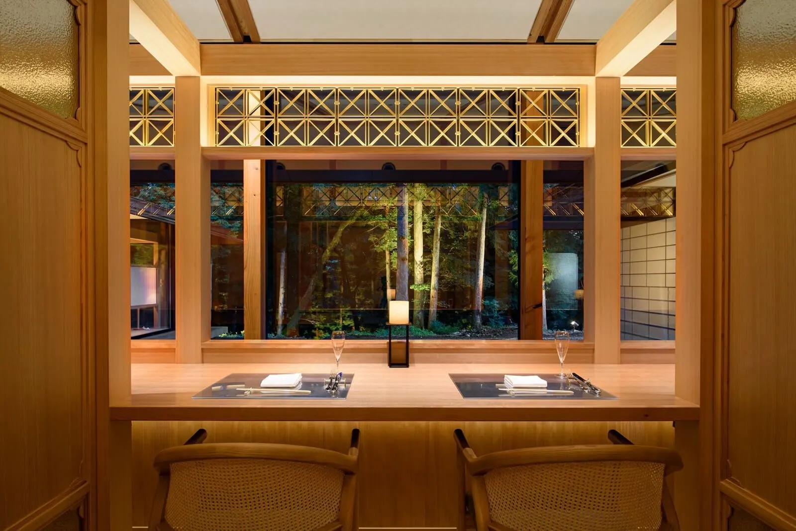 Fufu Nikko: The dining counter