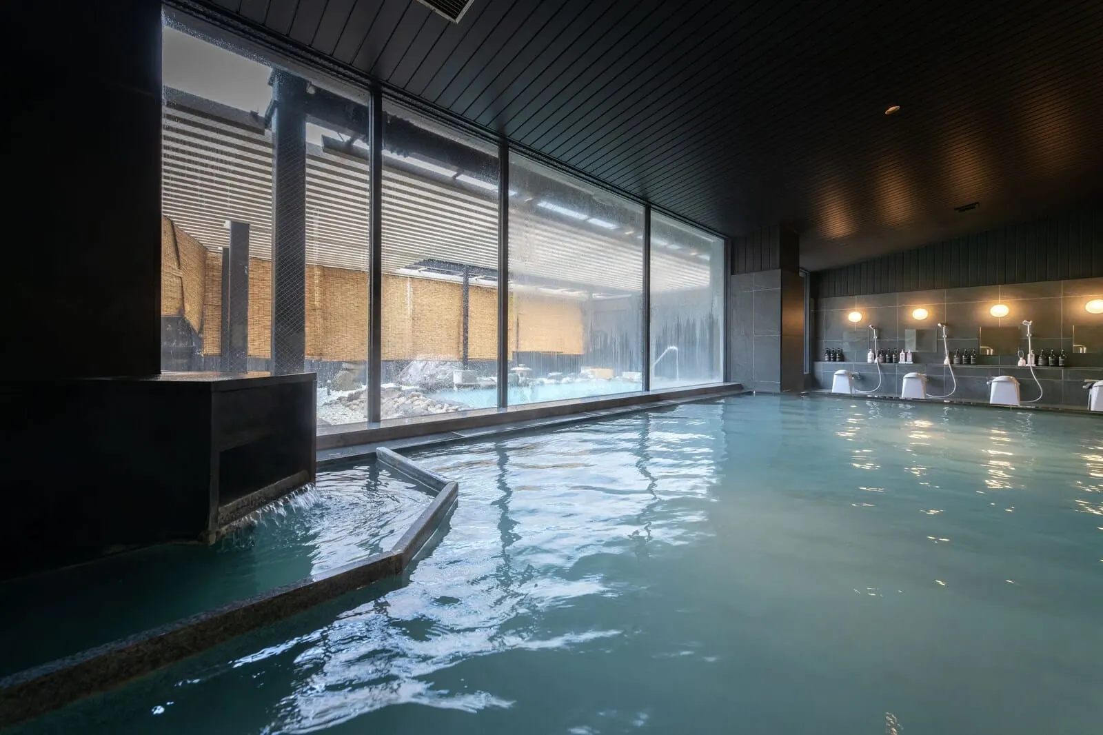 Okunikko Yumoto Lake Resort: The indoor bath