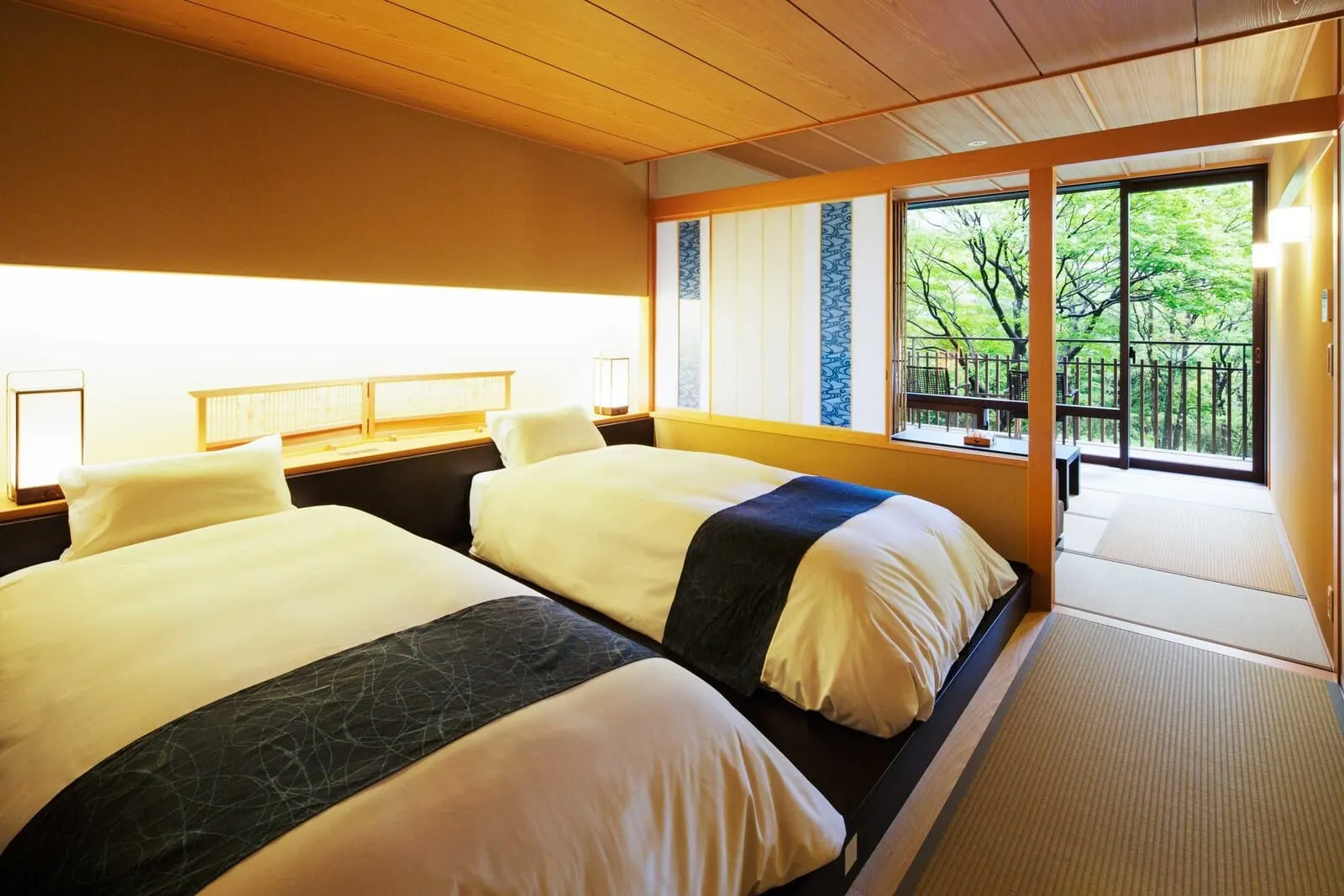 Hoshino Resorts KAI Kinugawa: A Japanese-style room with beds