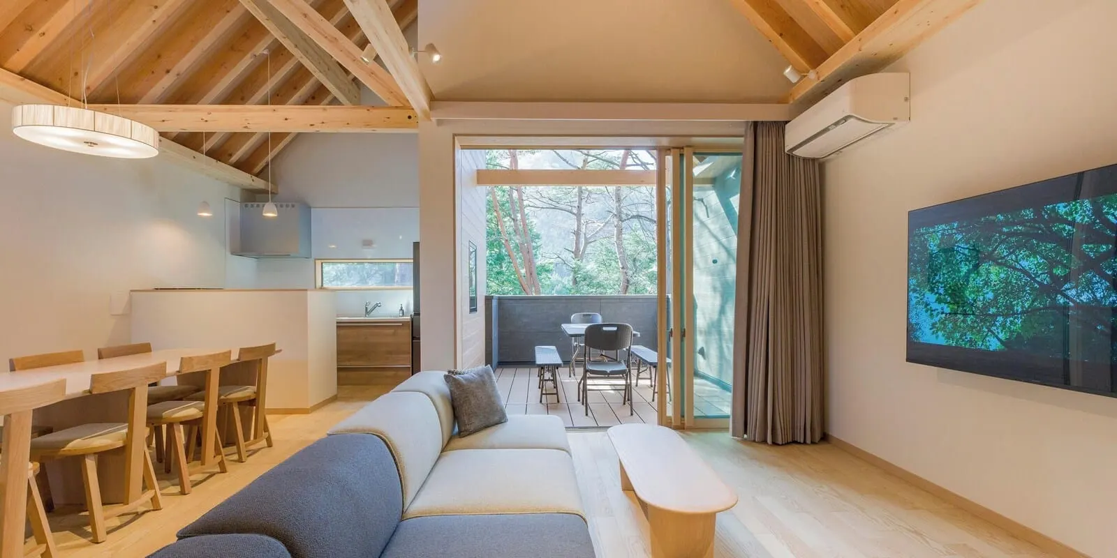 Rakuten STAY VILLA Kinugawa Riverside: A villa living room